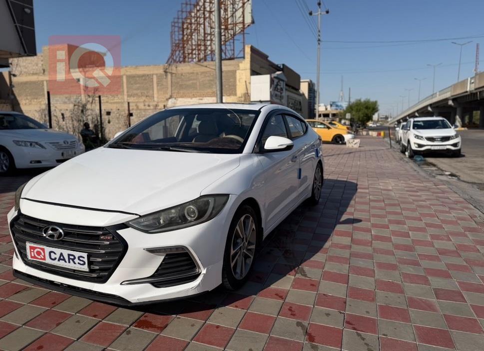 هيونداي النترا